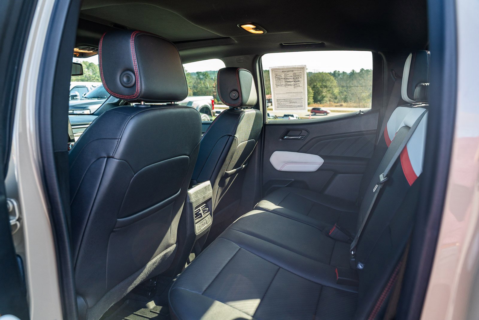 Used 2023 GMC Canyon AT4X image 24