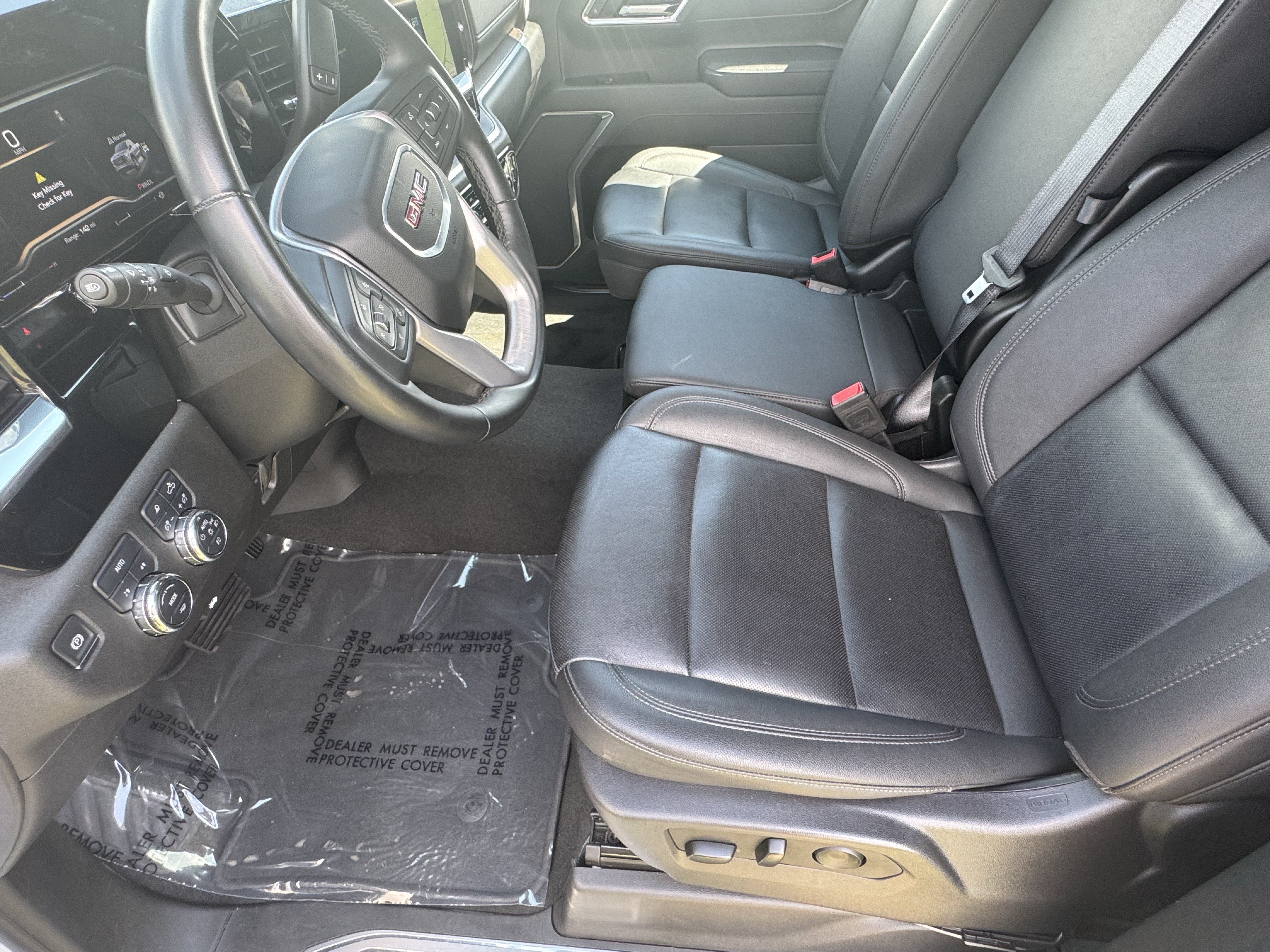 Used 2025 GMC Sierra 1500 SLT AWD/4WD image 8
