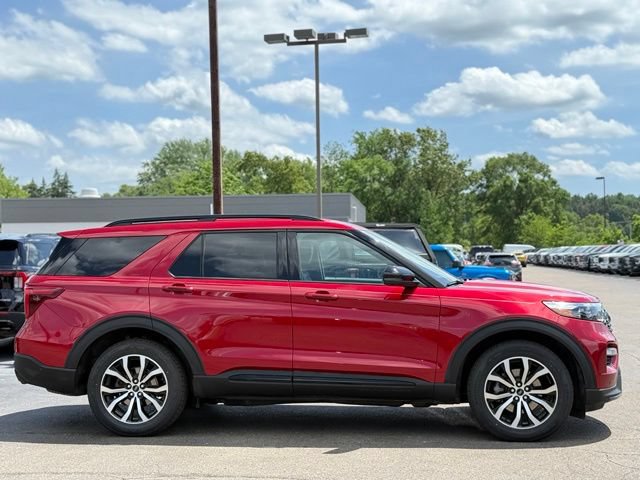Certified 2020 Ford Explorer ST w/ Premium Technology Package AWD/4WD image 40