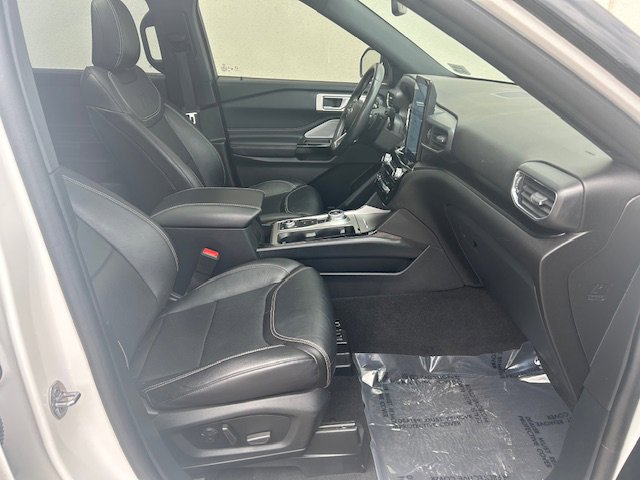 Certified 2023 Ford Explorer ST-Line w/ Class IV Trailer Tow Package image 15