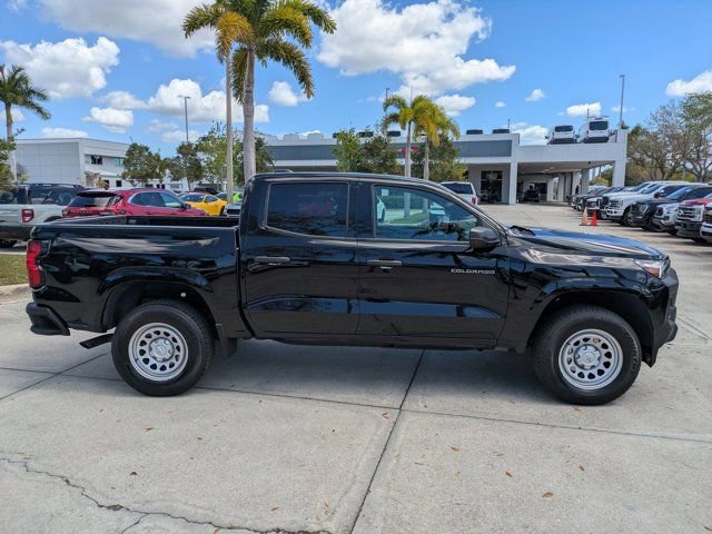 Used 2024 Chevrolet Colorado W/T image 5