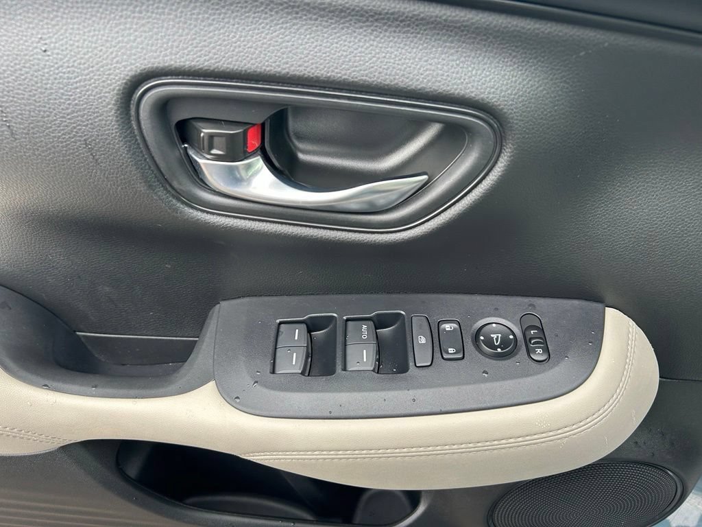 Used 2024 Honda HR-V LX image 17