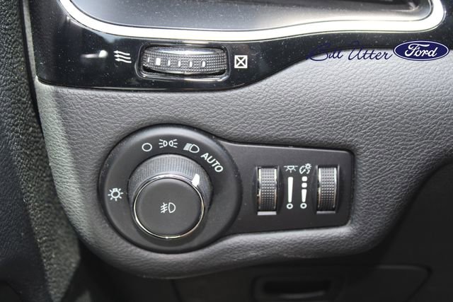 Used 2021 Jeep Cherokee Latitude Plus FWD image 20