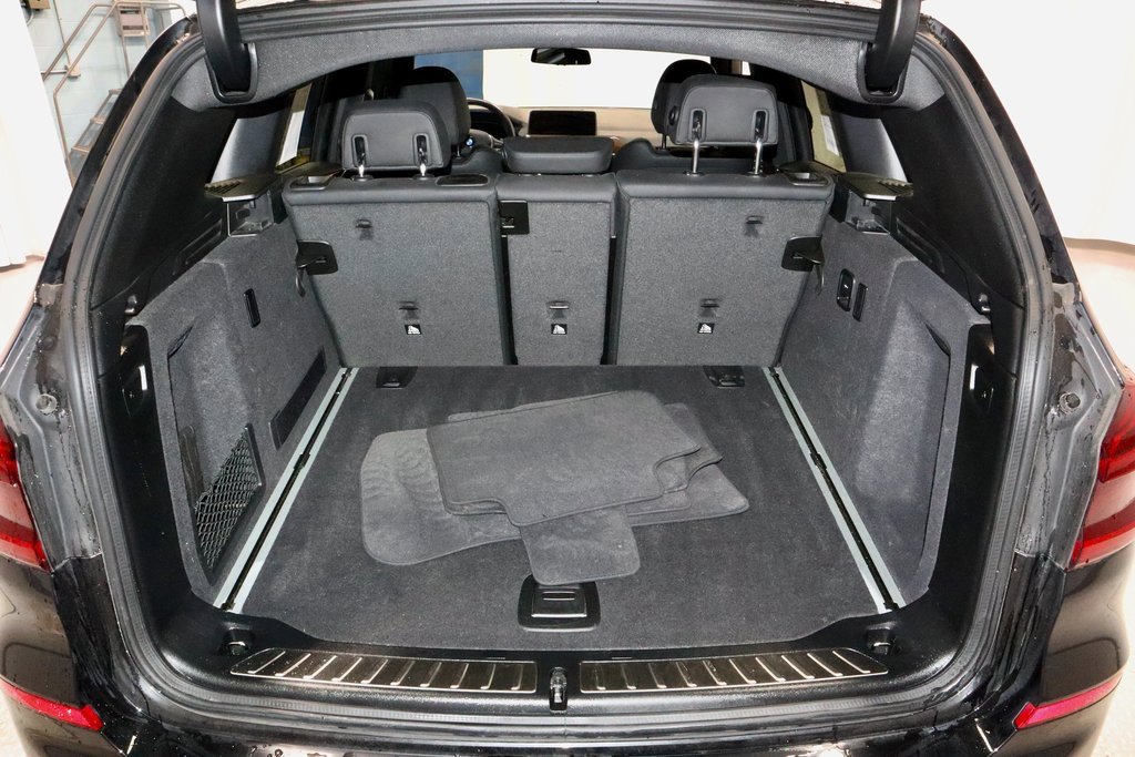 Used 2021 BMW X3 xDrive30i w/ Premium Package image 15