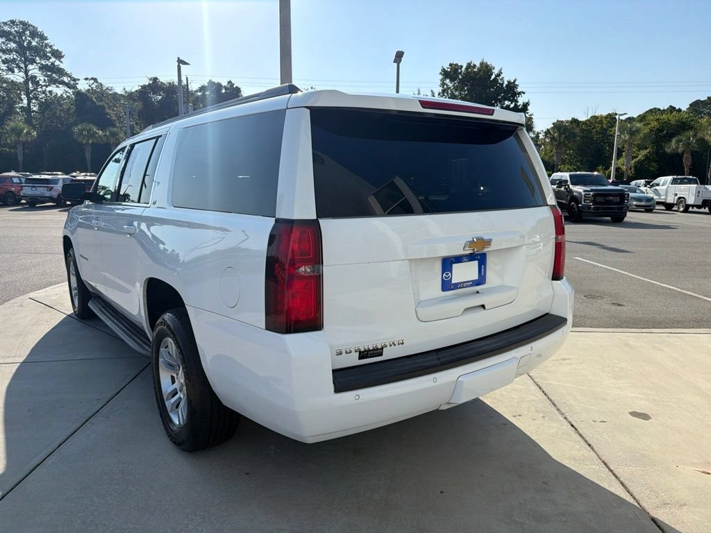 Used 2019 Chevrolet Suburban LT RWD image 5