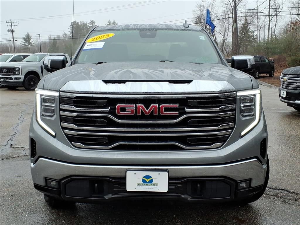 Used 2025 GMC Sierra 1500 SLT AWD/4WD image 7