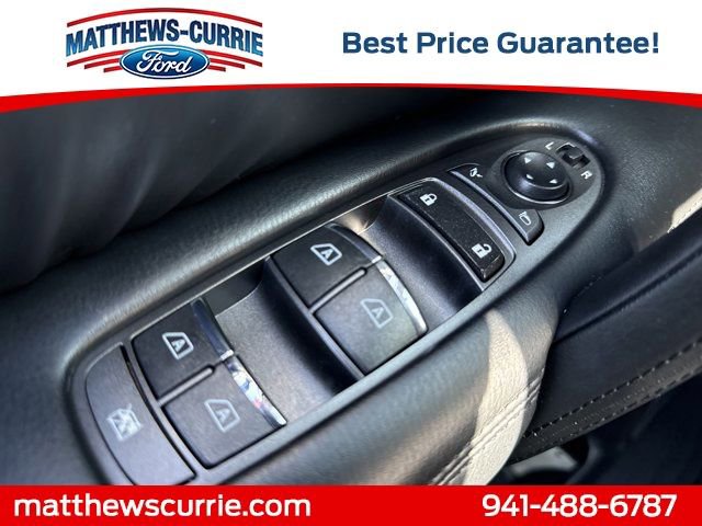 Used 2021 Nissan Armada SV w/ SV Appearance Package image 26