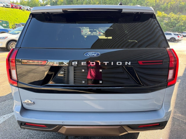 Certified 2025 Ford Expedition King Ranch AWD/4WD image 6
