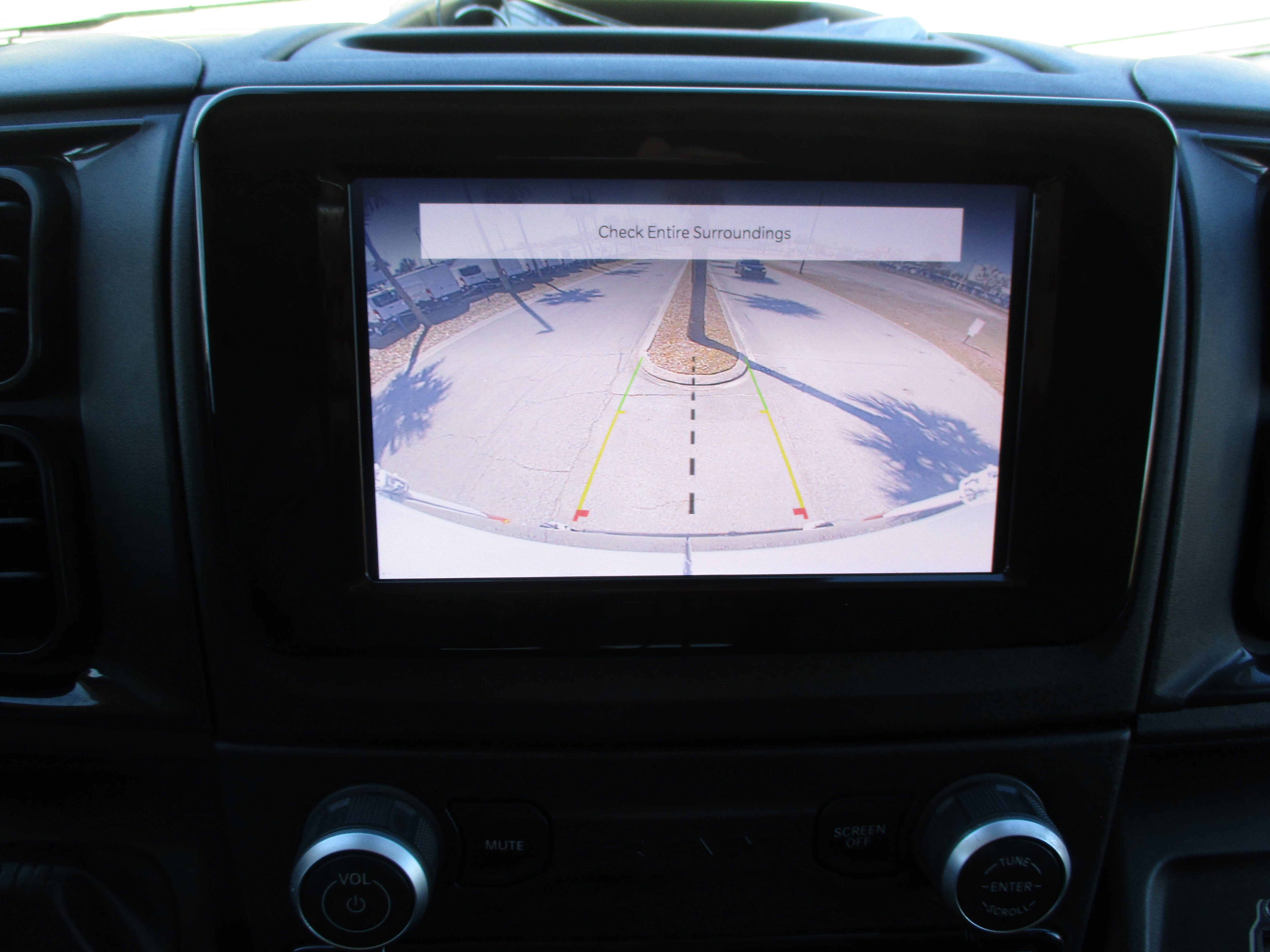 Used 2023 RAM ProMaster 2500 image 17