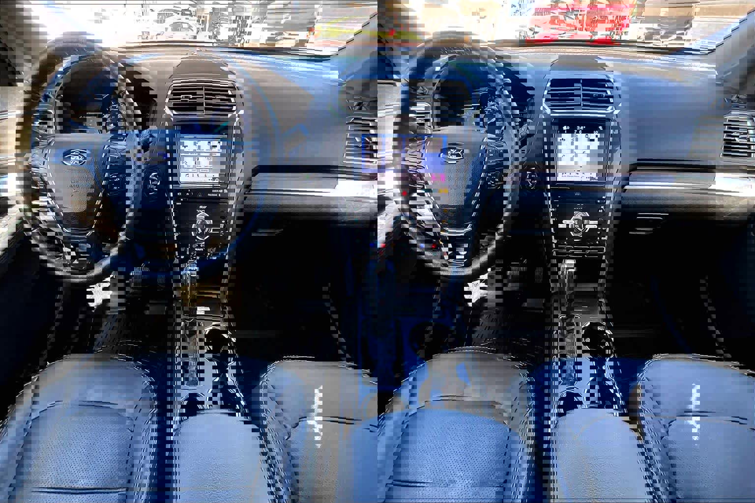 Certified 2019 Ford Explorer Limited w/ Class III Trailer Tow Package image 17