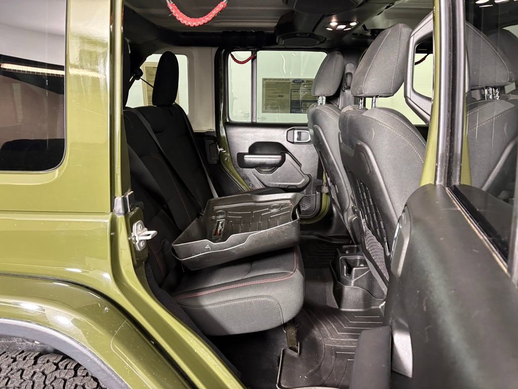 Used 2022 Jeep Wrangler Unlimited Rubicon w/ LED Lighting Group image 34