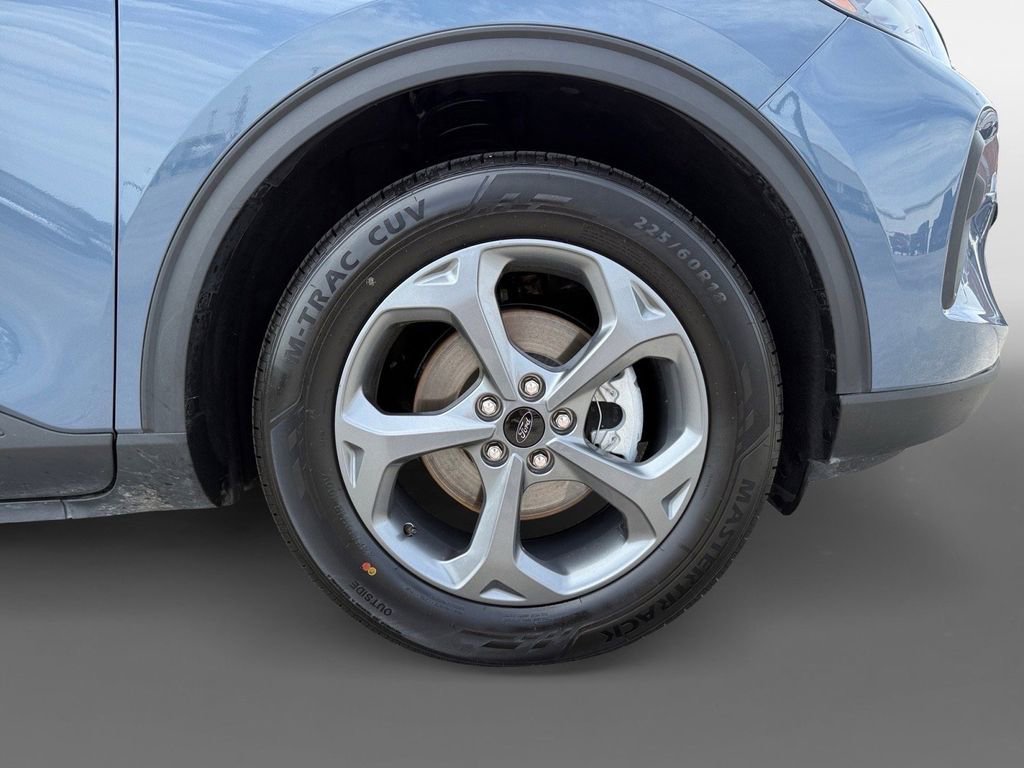 Certified 2025 Ford Escape ST-Line image 10