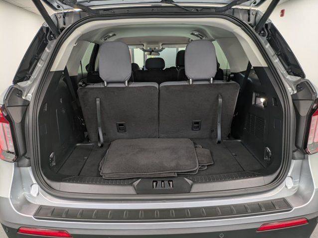 Certified 2025 Ford Explorer Active image 24