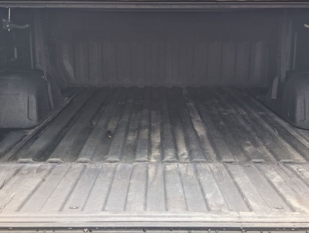 Used 2022 Chevrolet Silverado 1500 LT image 17