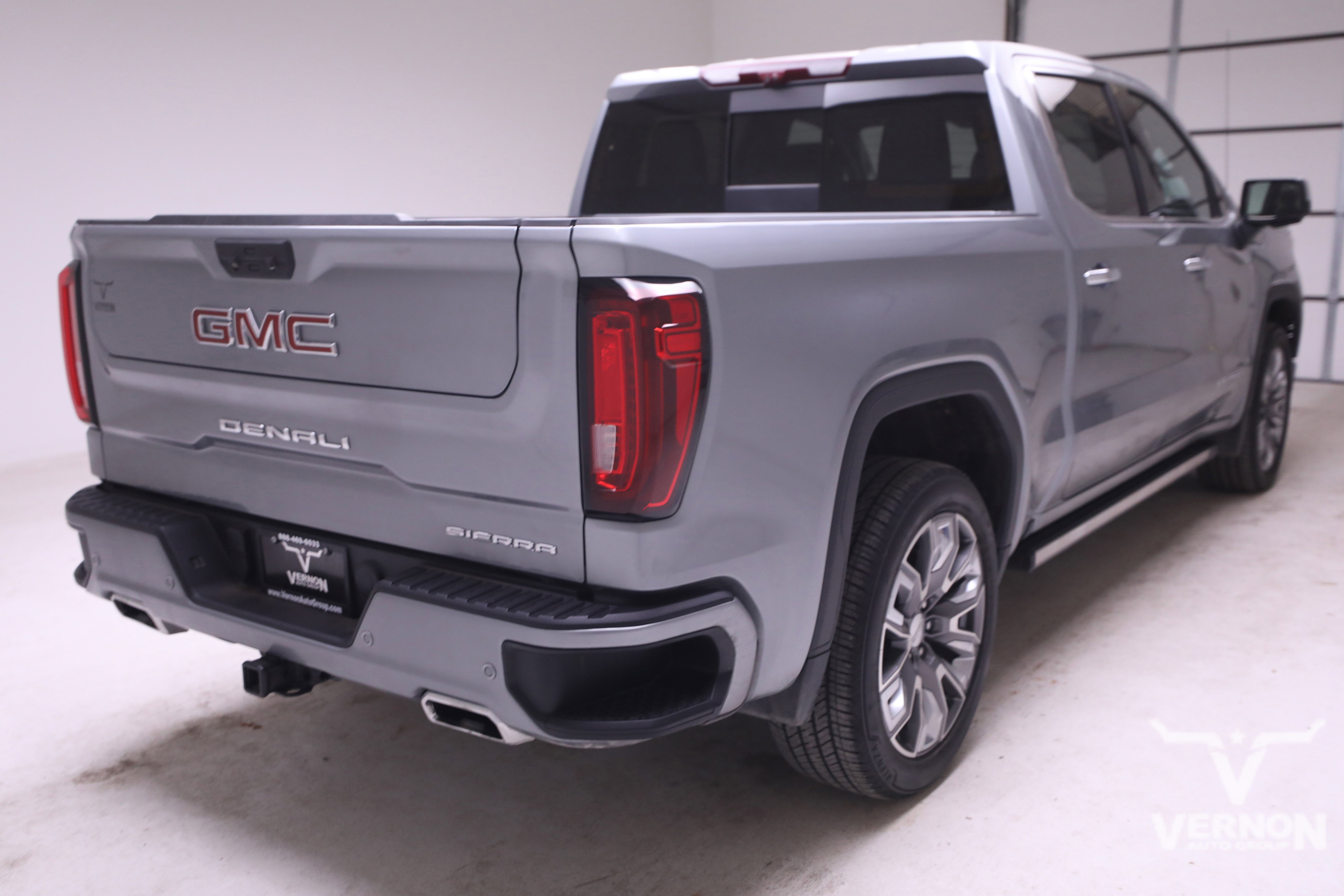 Used 2023 GMC Sierra 1500 Denali w/ Denali Reserve Package image 5