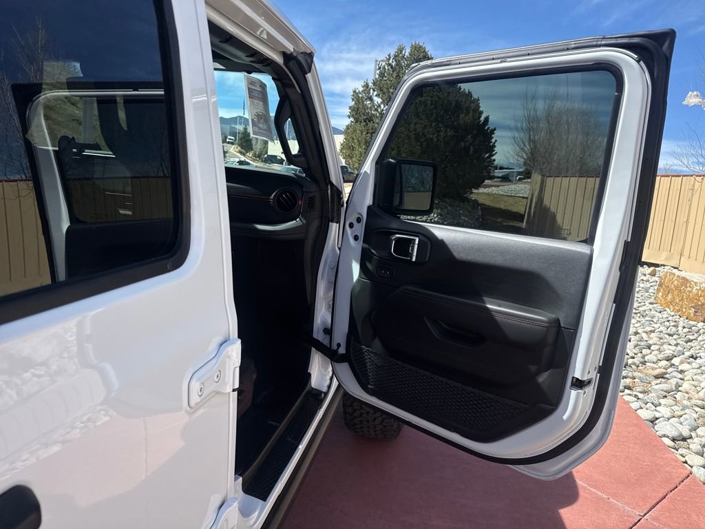 Used 2025 Jeep Wrangler Unlimited Rubicon image 29