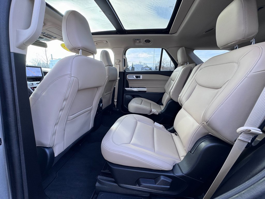 Certified 2023 Ford Explorer XLT w/ Equipment Group 202A image 12