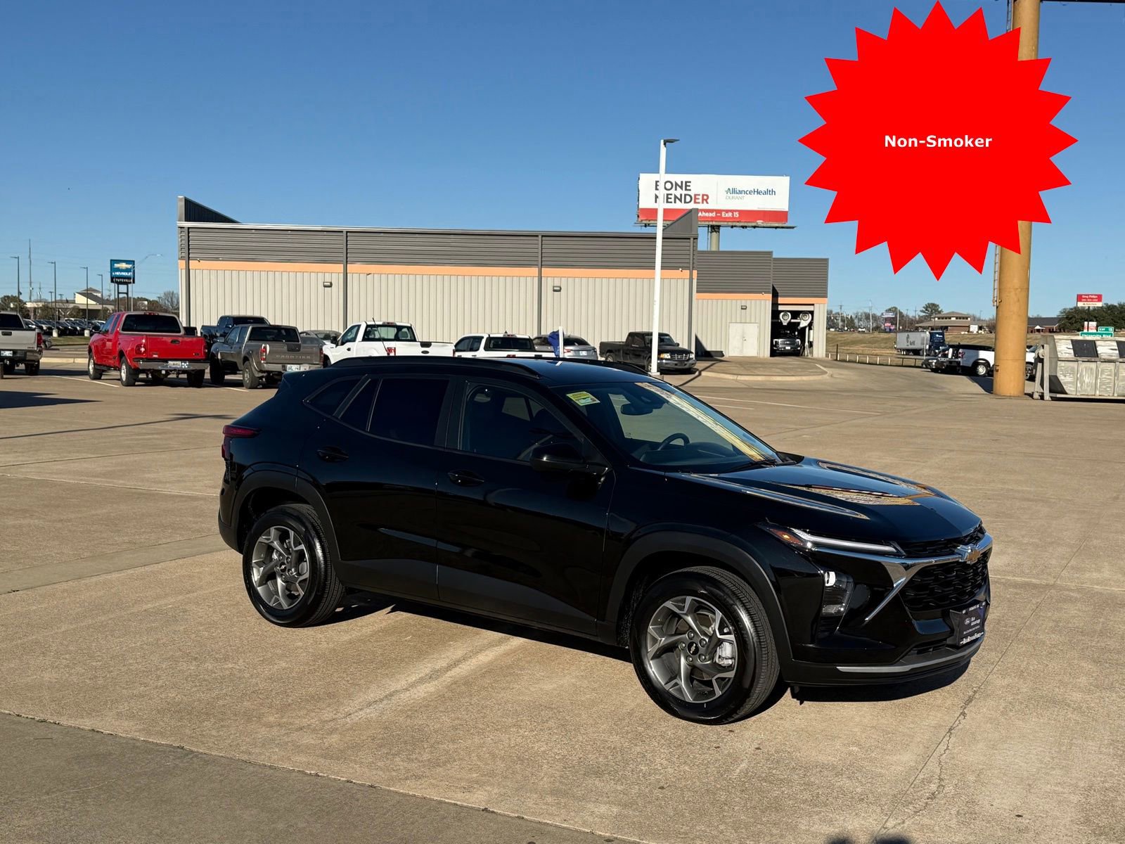 Used 2025 Chevrolet Trax LT w/ LT Convenience Package image 7