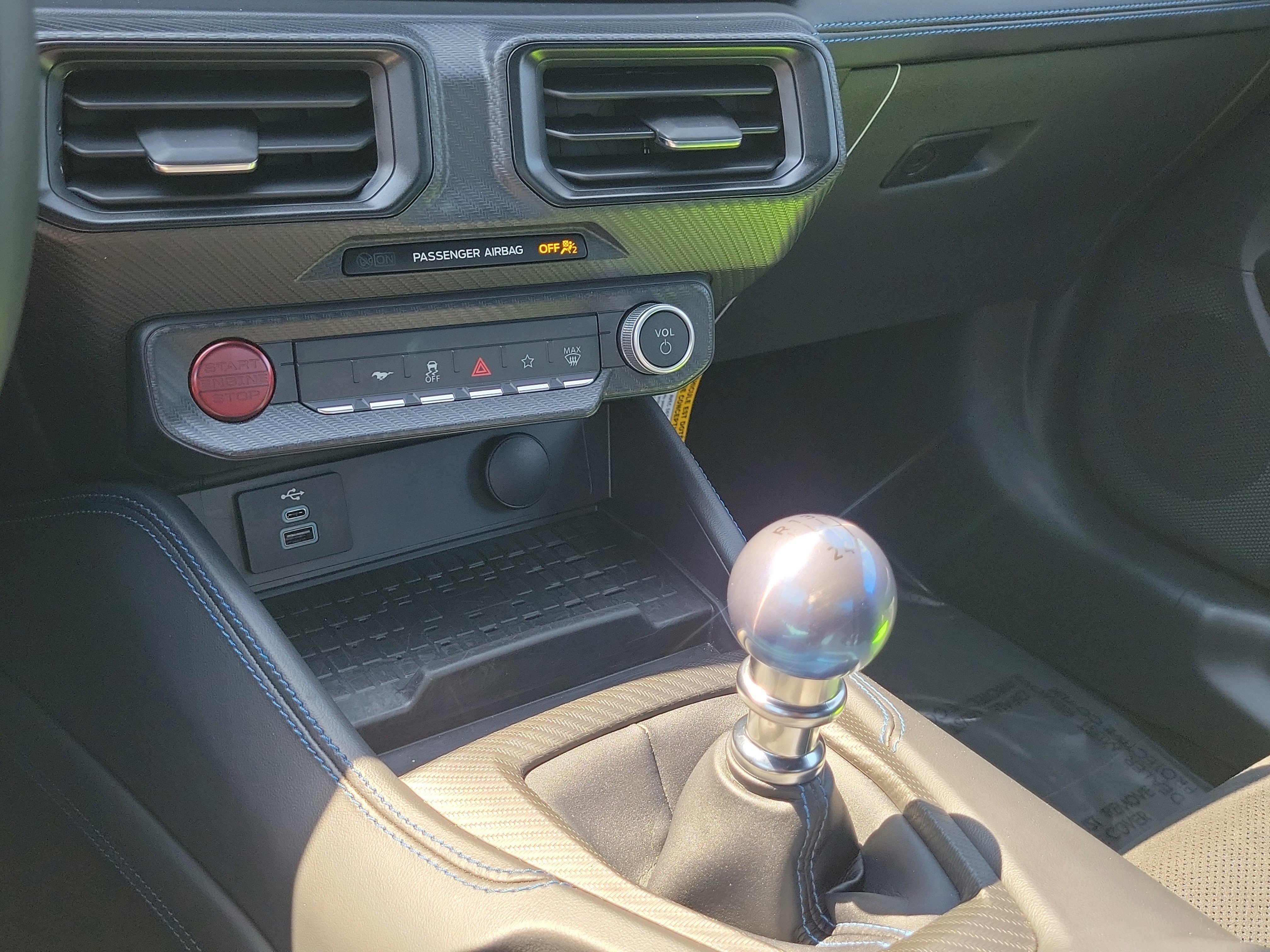 Certified 2024 Ford Mustang Dark Horse w/ Dark Horse Handlin Package image 25