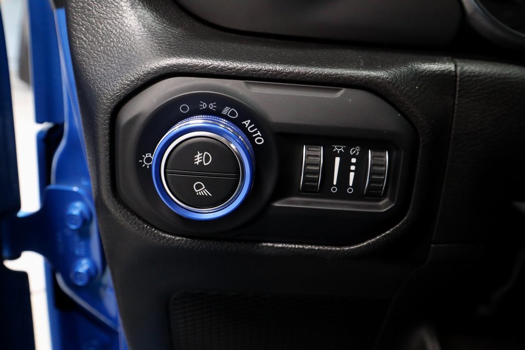 Used 2022 Jeep Gladiator Willys image 29