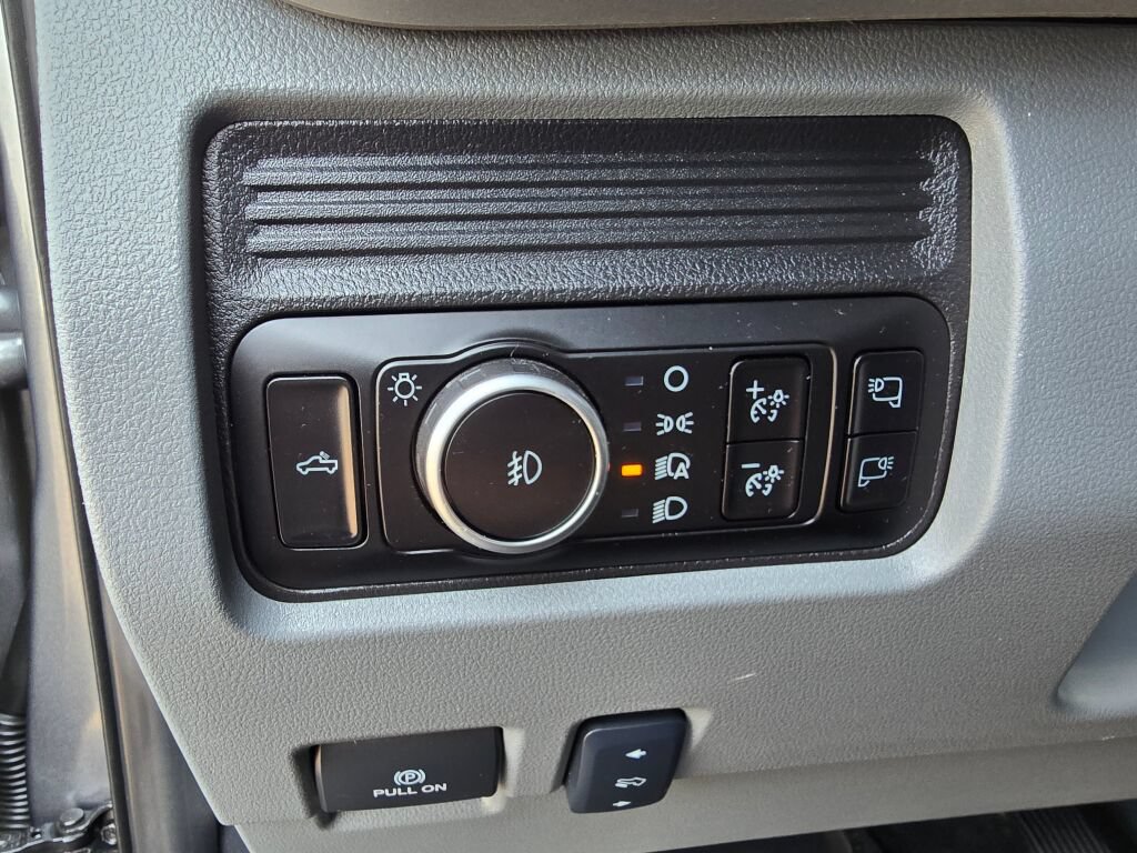 Certified 2025 Ford F350 XLT AWD/4WD image 18