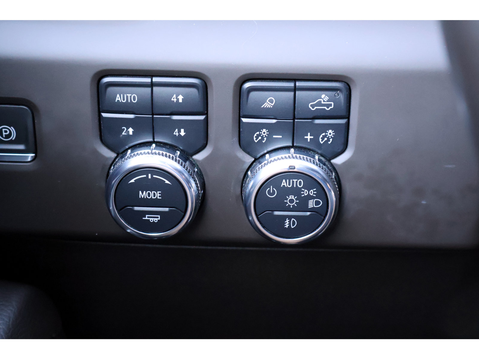 Used 2024 GMC Sierra 1500 Denali w/ Technology Package AWD/4WD image 11