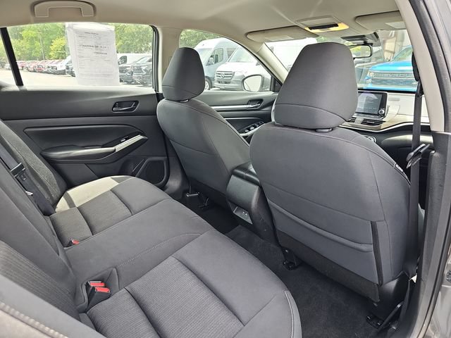 Used 2023 Nissan Altima 2.5 SV FWD image 13