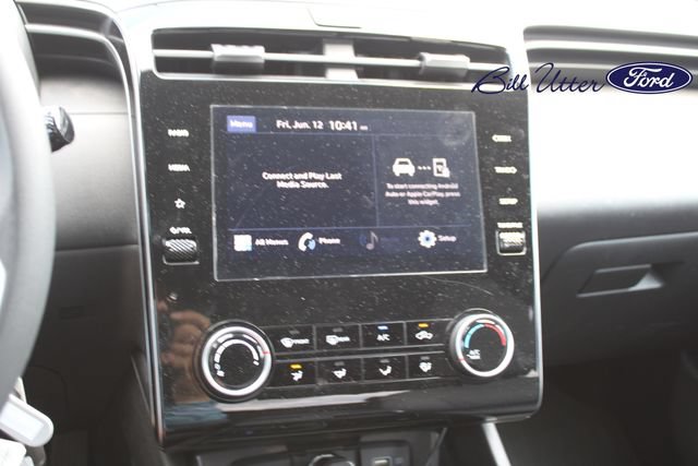 Used 2024 Hyundai Santa Cruz SE AWD/4WD image 15