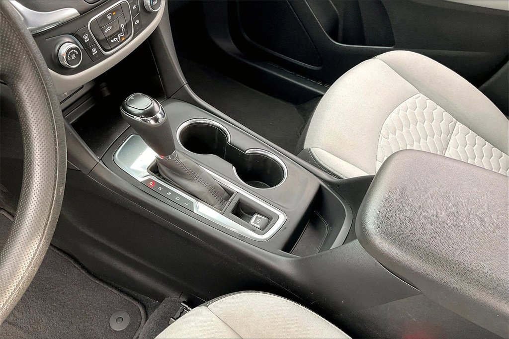 Used 2020 Chevrolet Equinox LS w/ LS Convenience Package image 15