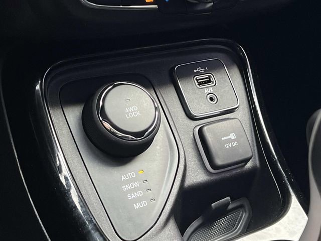 Used 2019 Jeep Compass Limited AWD/4WD image 24