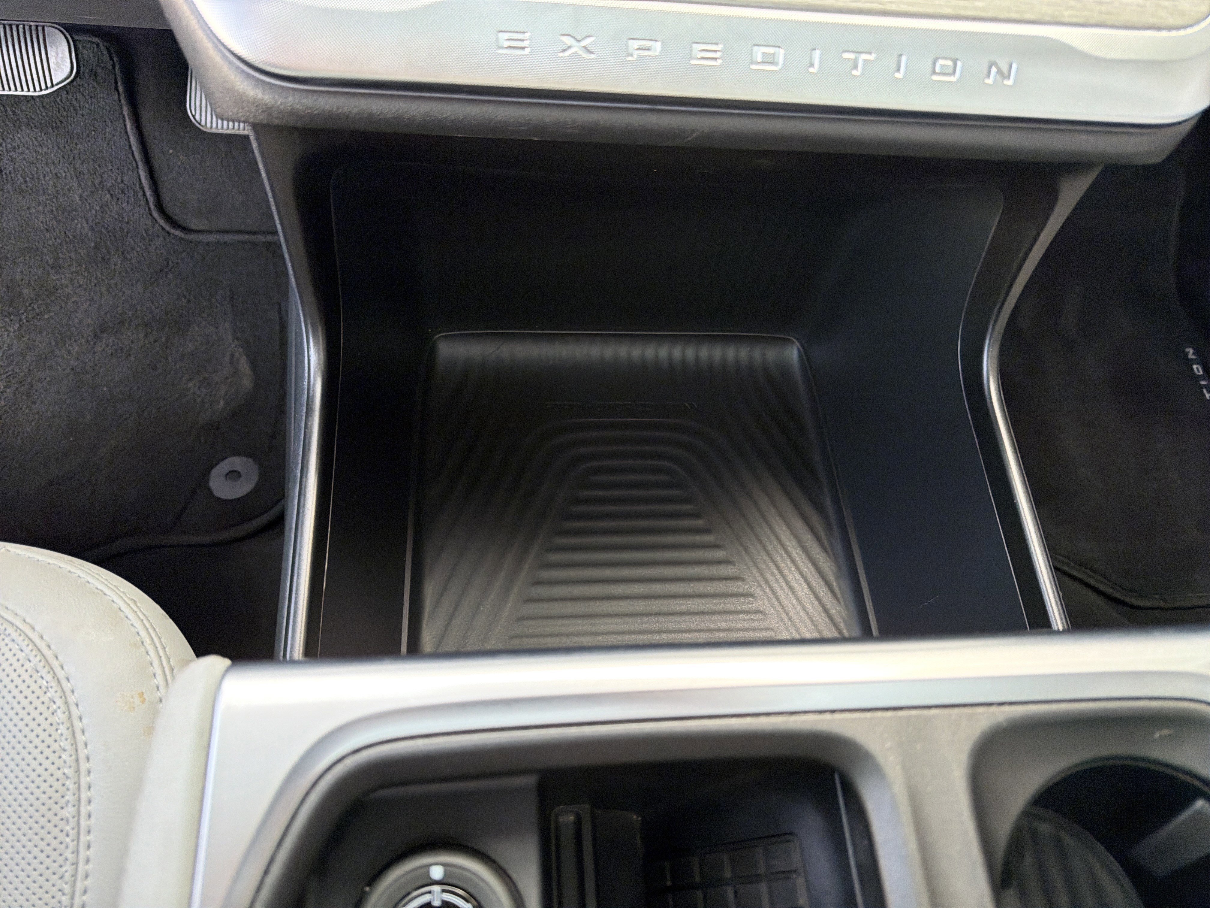 Certified 2025 Ford Expedition Platinum w/ Driver's Package image 58