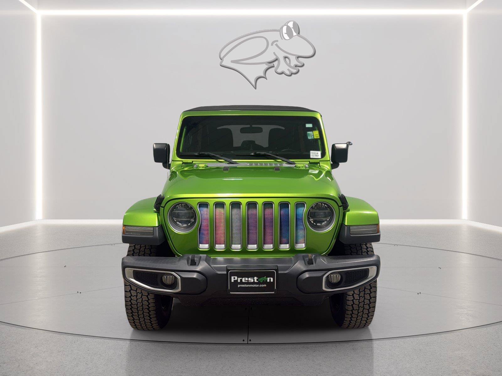 Used 2018 Jeep Wrangler Unlimited Sahara AWD/4WD image 8
