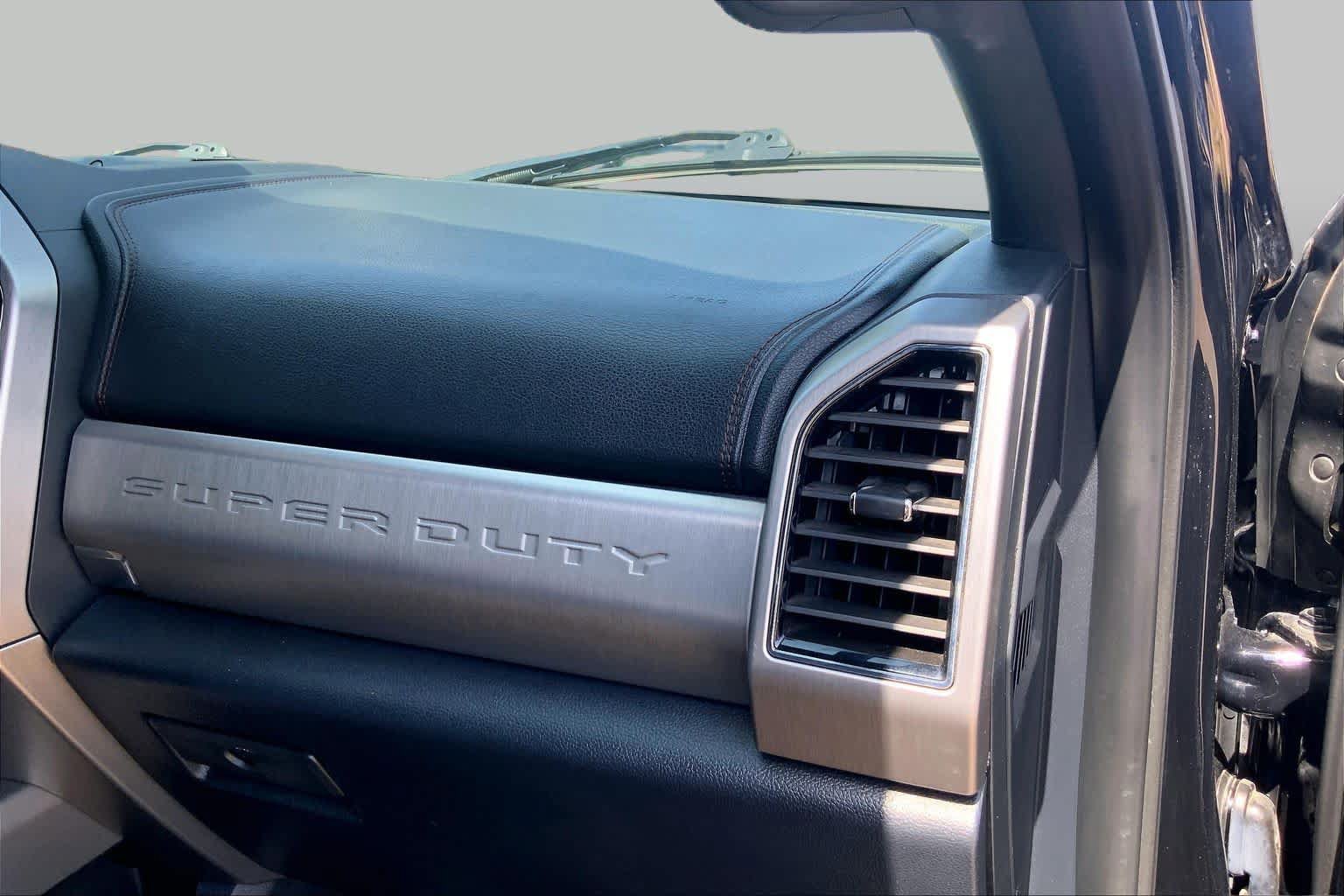 Certified 2022 Ford F250 Platinum AWD/4WD image 19