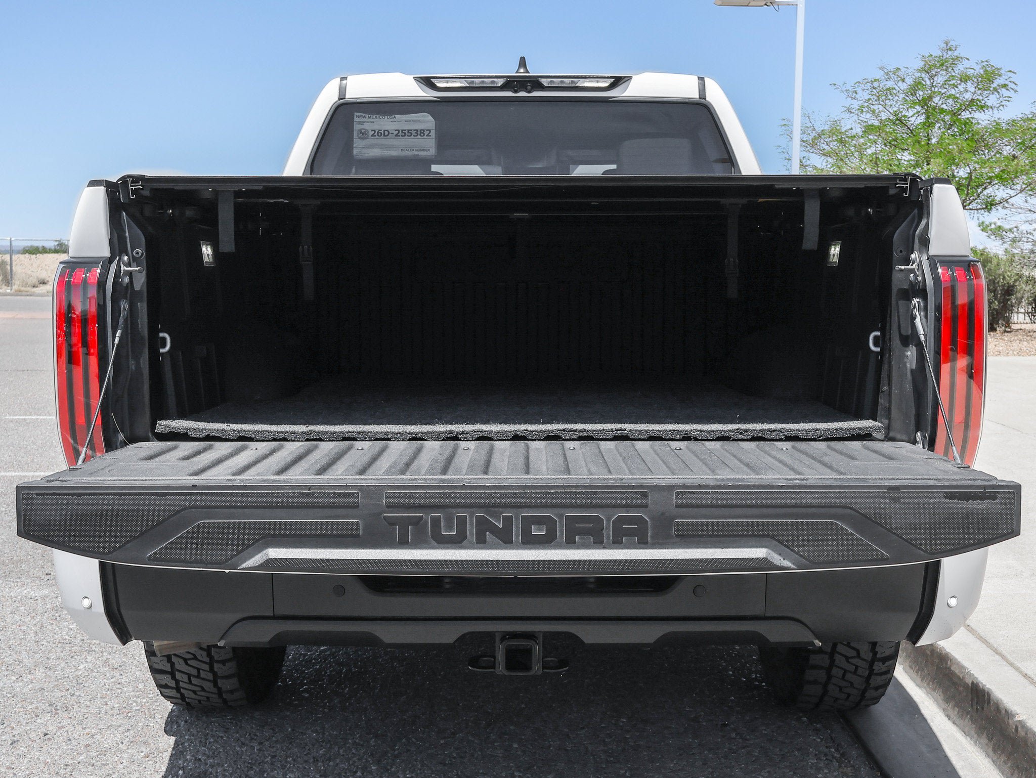 Used 2024 Toyota Tundra Limited AWD/4WD image 19