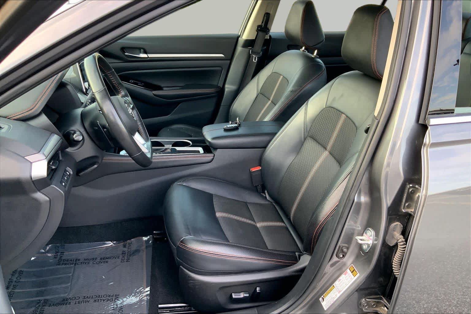 Used 2024 Nissan Altima 2.5 SR FWD image 8