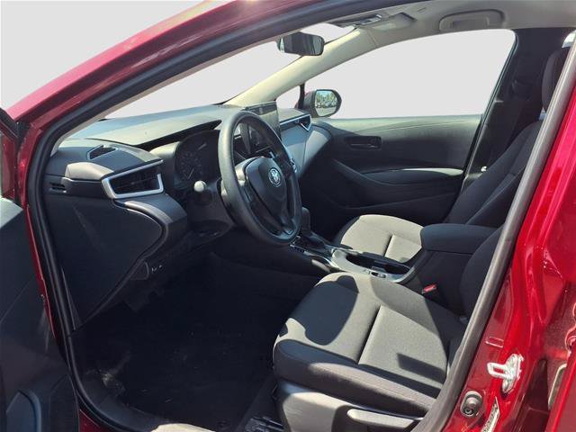 Used 2025 Toyota Corolla LE FWD image 18