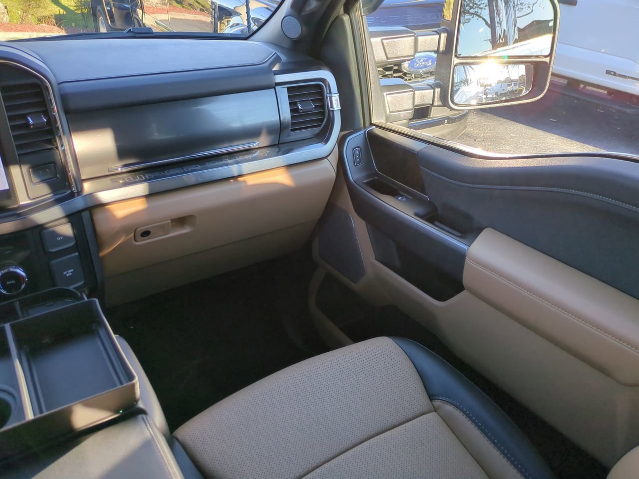 Certified 2025 Ford F350 Lariat w/ Tremor Off-Road Package image 16