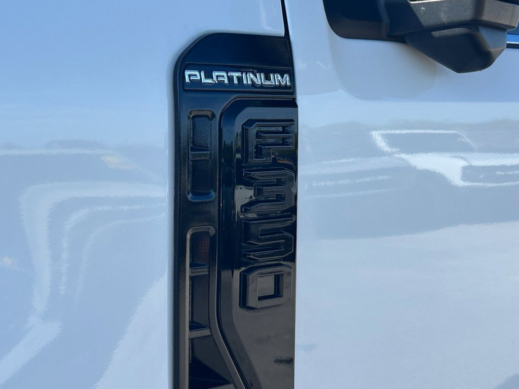 Certified 2025 Ford F350 Platinum w/ Platinum Plus Package AWD/4WD image 19