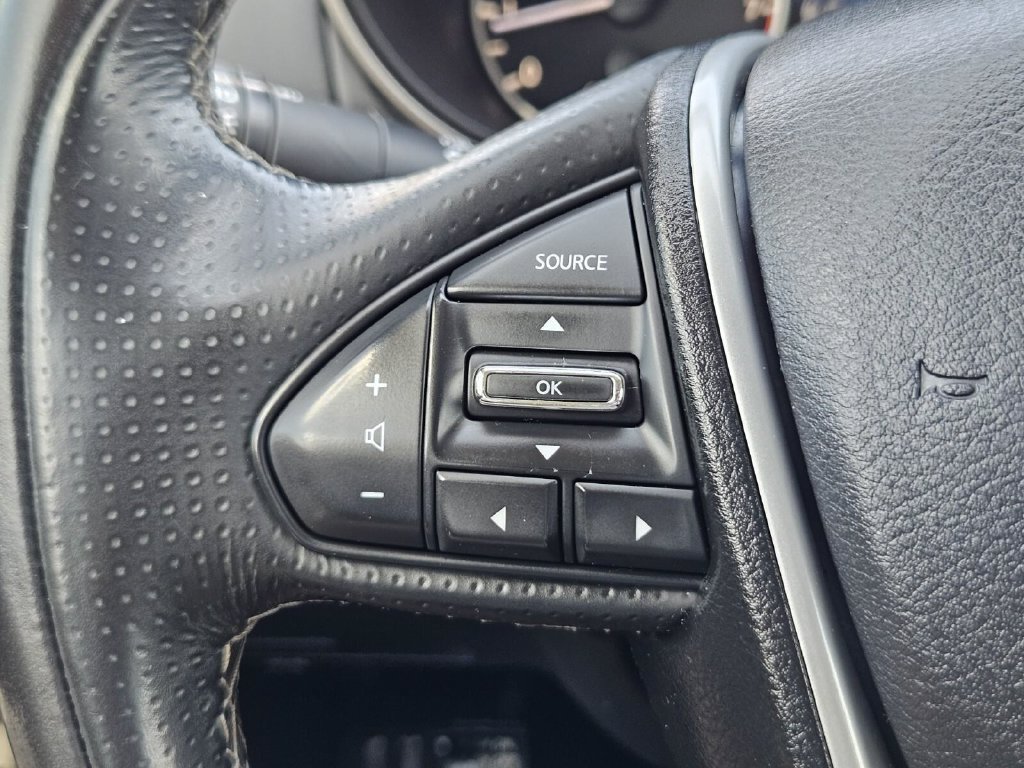 Used 2017 Nissan Maxima Platinum FWD image 31