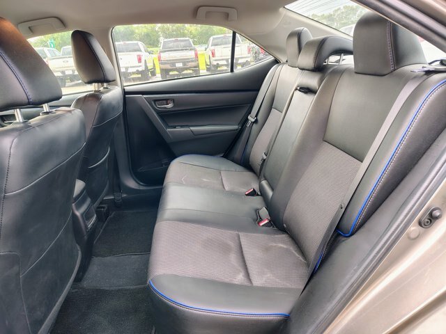 Used 2019 Toyota Corolla SE w/ Carpet Mat Package (TMS) FWD image 12