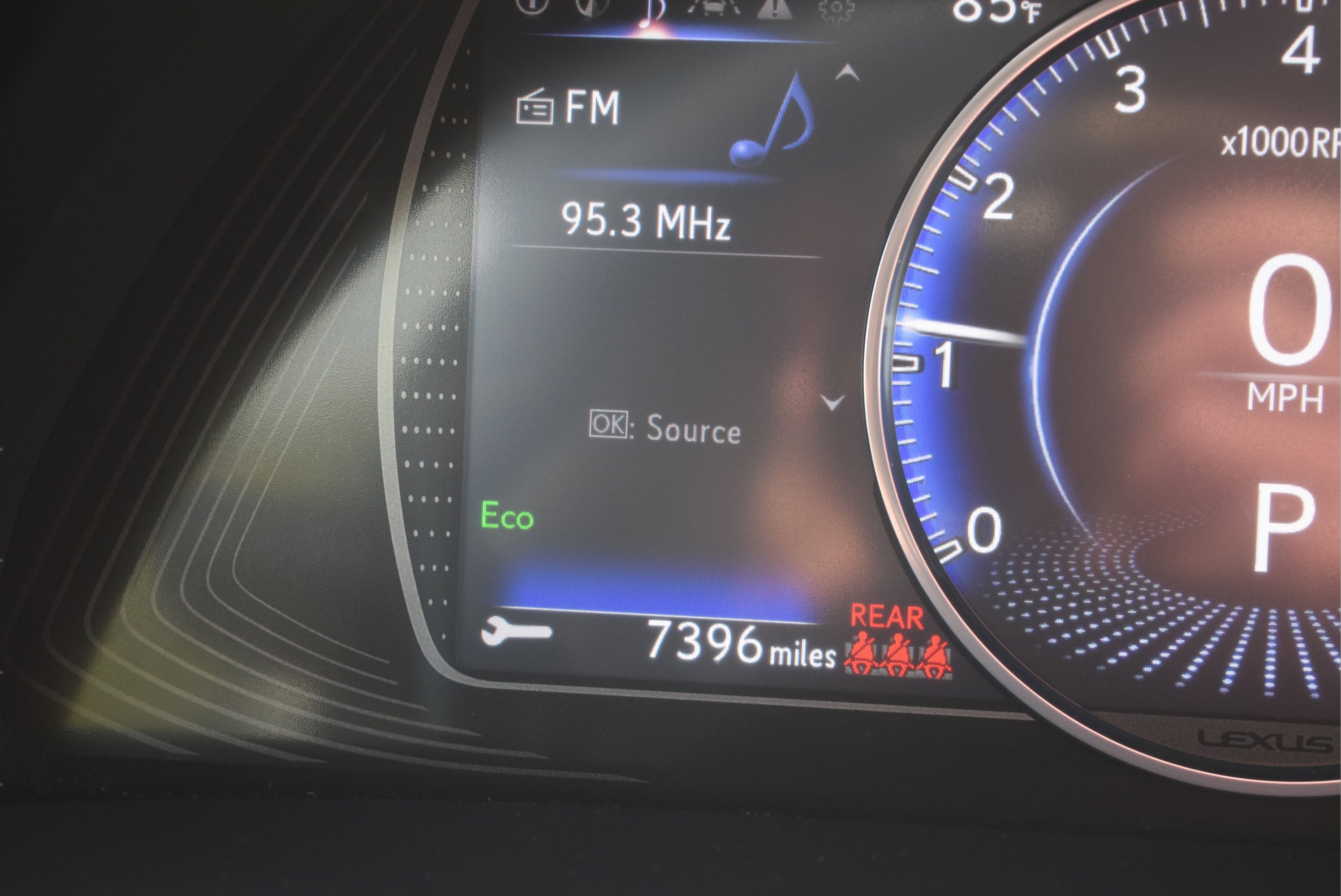 Used 2023 Lexus ES 350 w/ Premium Package FWD image 12