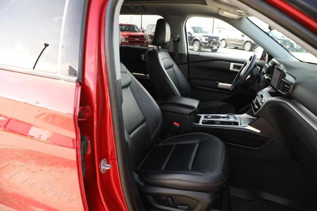 Certified 2023 Ford Explorer XLT w/ Equipment Group 202A image 36