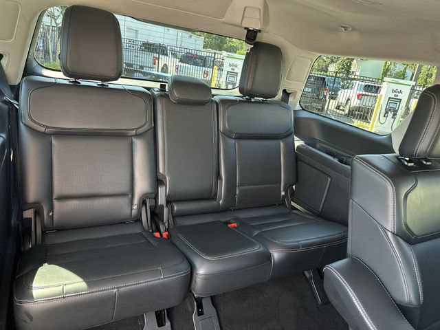 Certified 2025 Ford Expedition Platinum AWD/4WD image 25