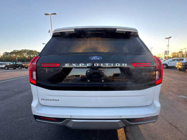 Certified 2025 Ford Expedition Platinum AWD/4WD image 6
