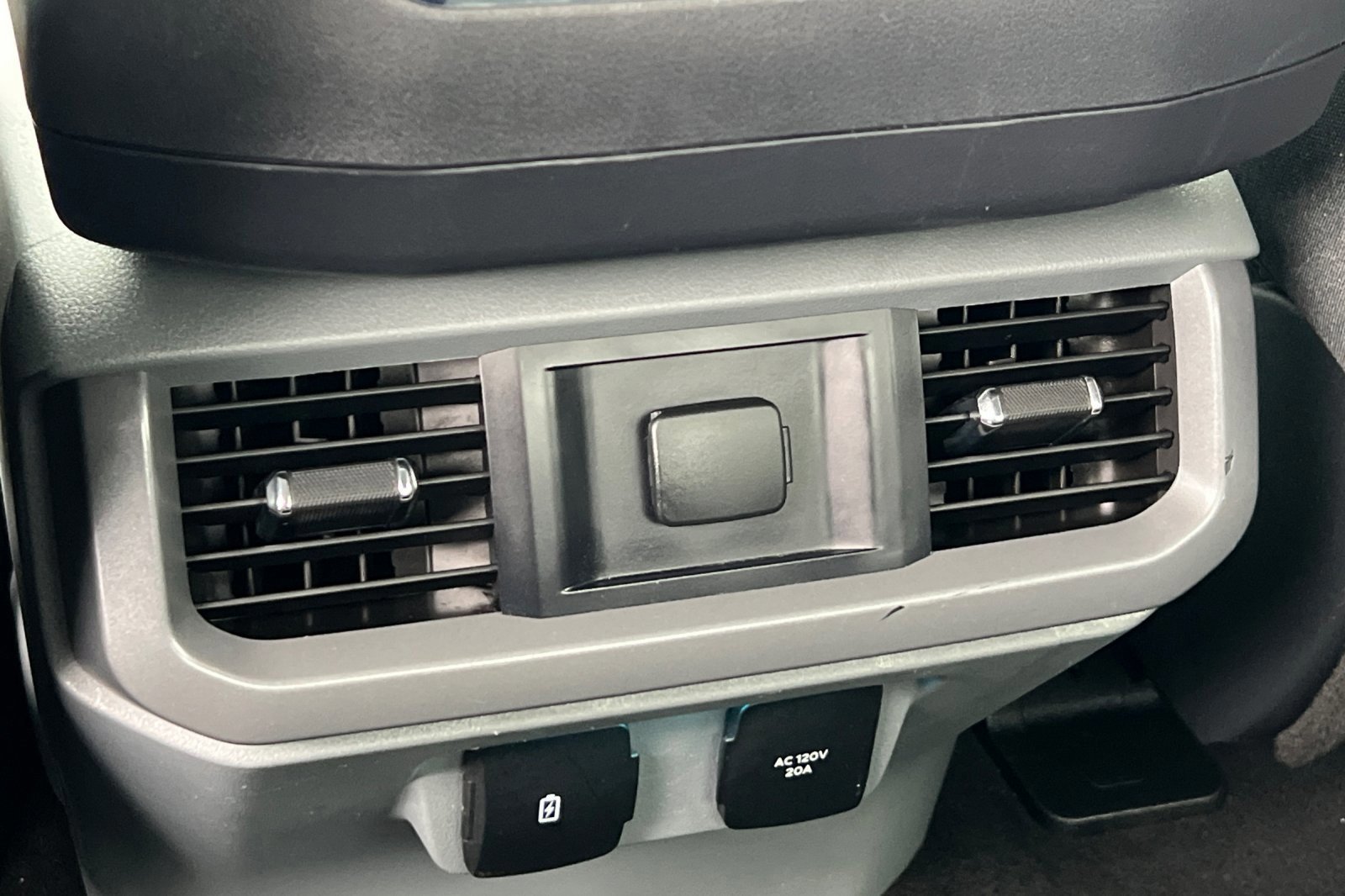 Certified 2024 Ford F150 XLT w/ Mobile Office Package image 13