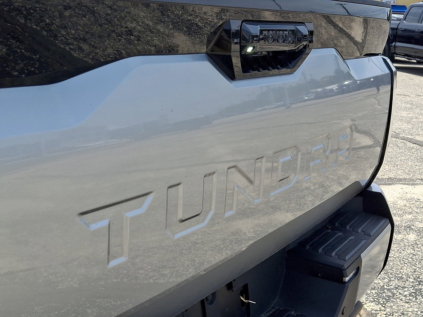 Used 2025 Toyota Tundra Platinum AWD/4WD image 30