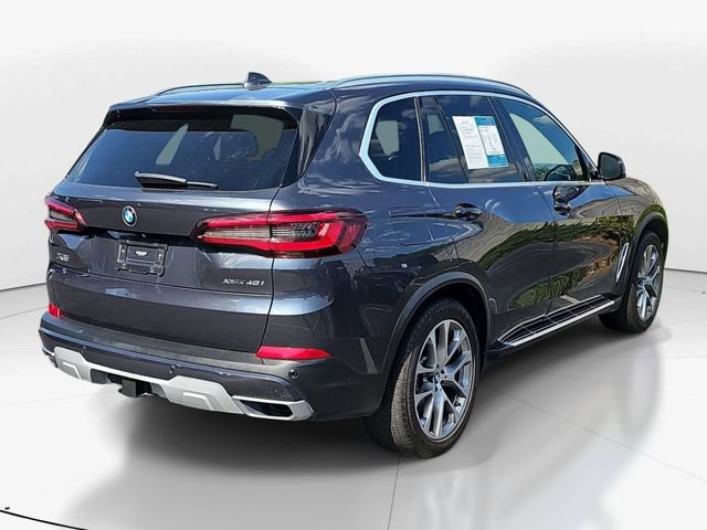 Used 2021 BMW X5 xDrive40i w/ Parking Assistance Package AWD/4WD image 4