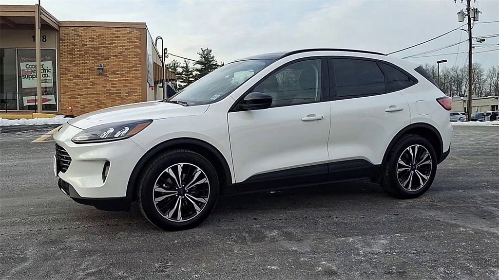 Certified 2022 Ford Escape SEL w/ SEL Stealth AWD Package image 2