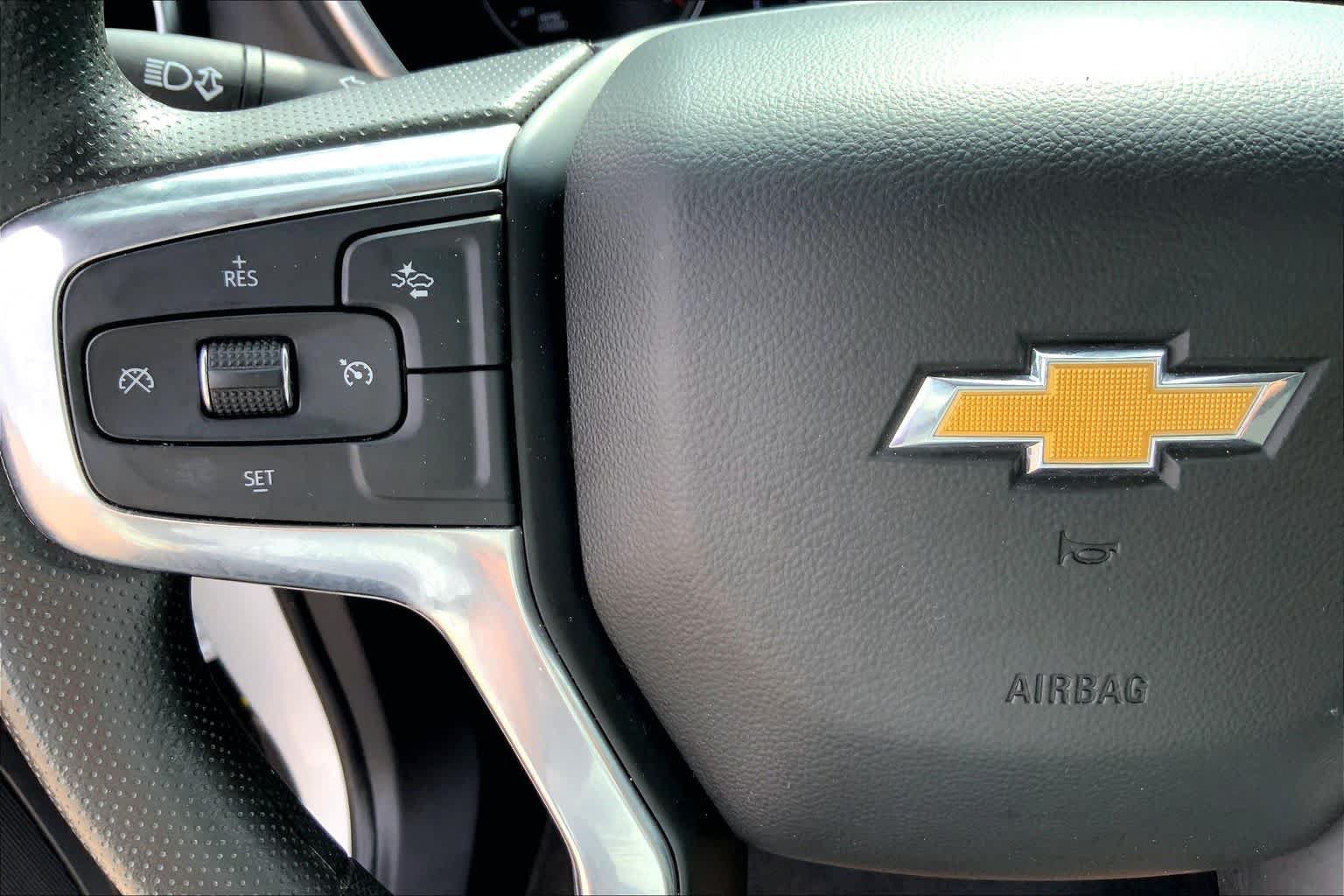 Used 2023 Chevrolet Blazer LT w/ Midnight/Sport Edition FWD image 24