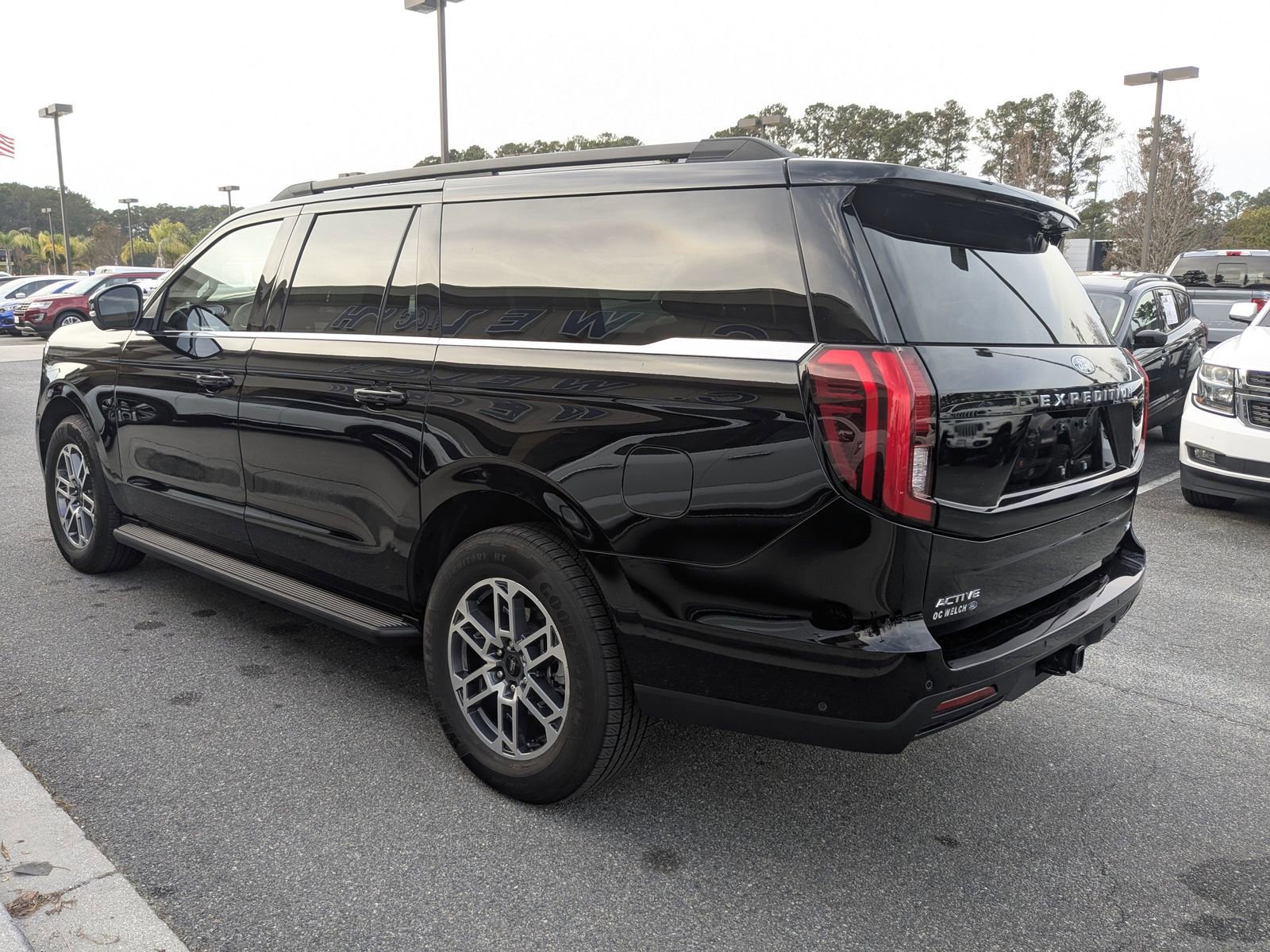 Certified 2025 Ford Expedition Max Active image 3